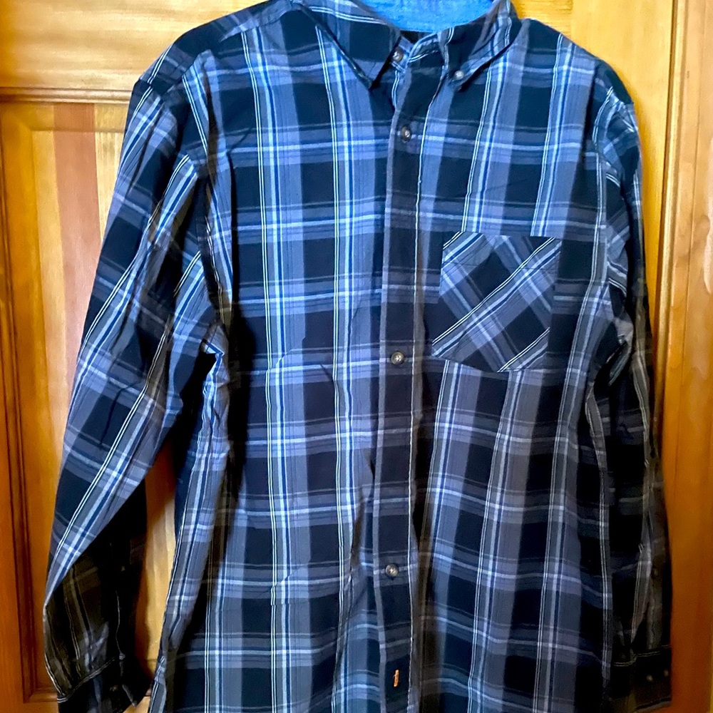 Men’s Field and Stream button up shirt